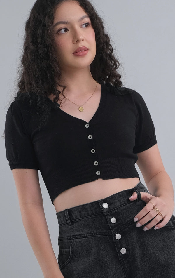 KNITTED BUTTON DOWN TOP WITH PUFF SLEEVES