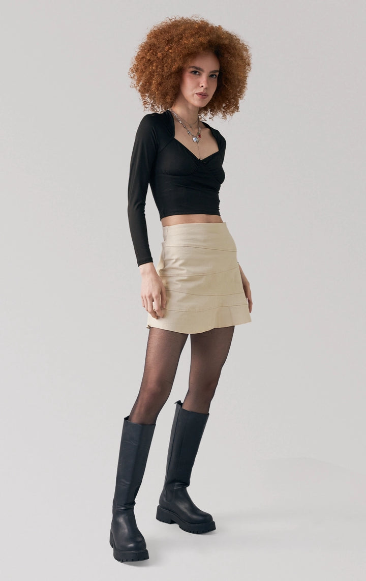 Full front view of a model wearing the black long sleeve sweetheart top with dainty details by Just G Philippines