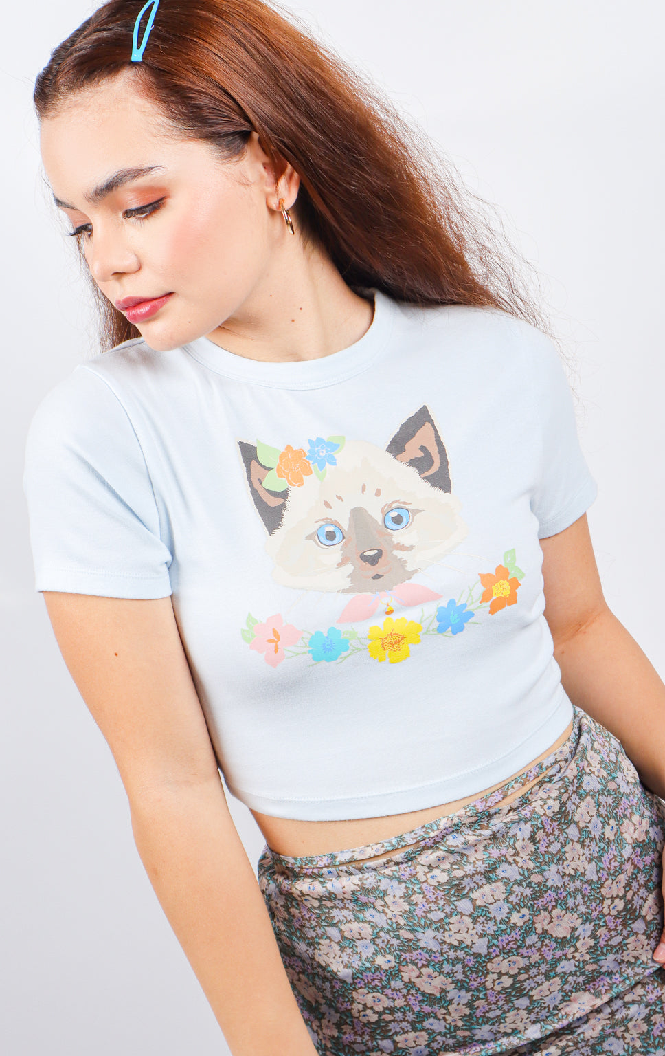 CROPPED BABY TEE WITH KITSCHY GRAPHICS