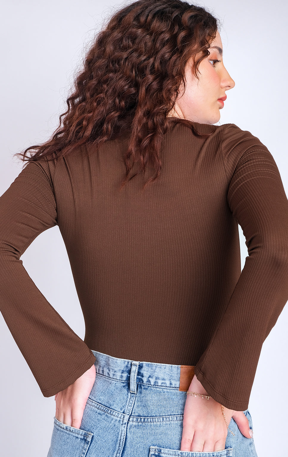 BROWN LONG SLEEVE BODYSUIT WITH RIBBON