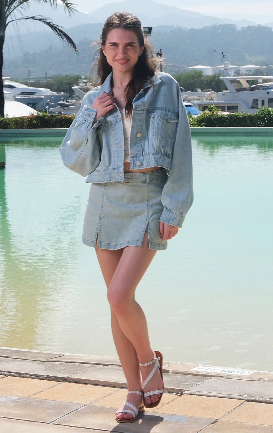 ACID WASH CROPPED DENIM JACKET