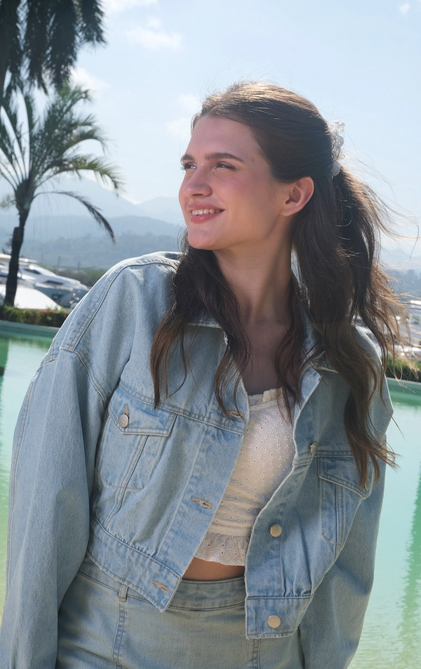 ACID WASH CROPPED DENIM JACKET