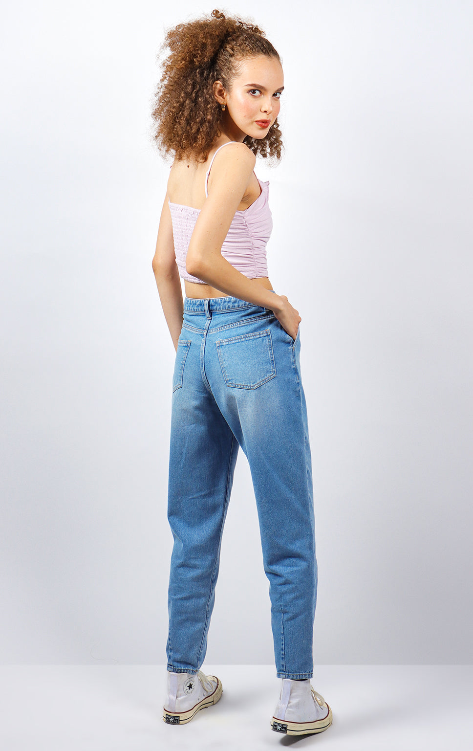HIGH WAISTED BALOON FIT DENIM JEANS WITH PLEATS