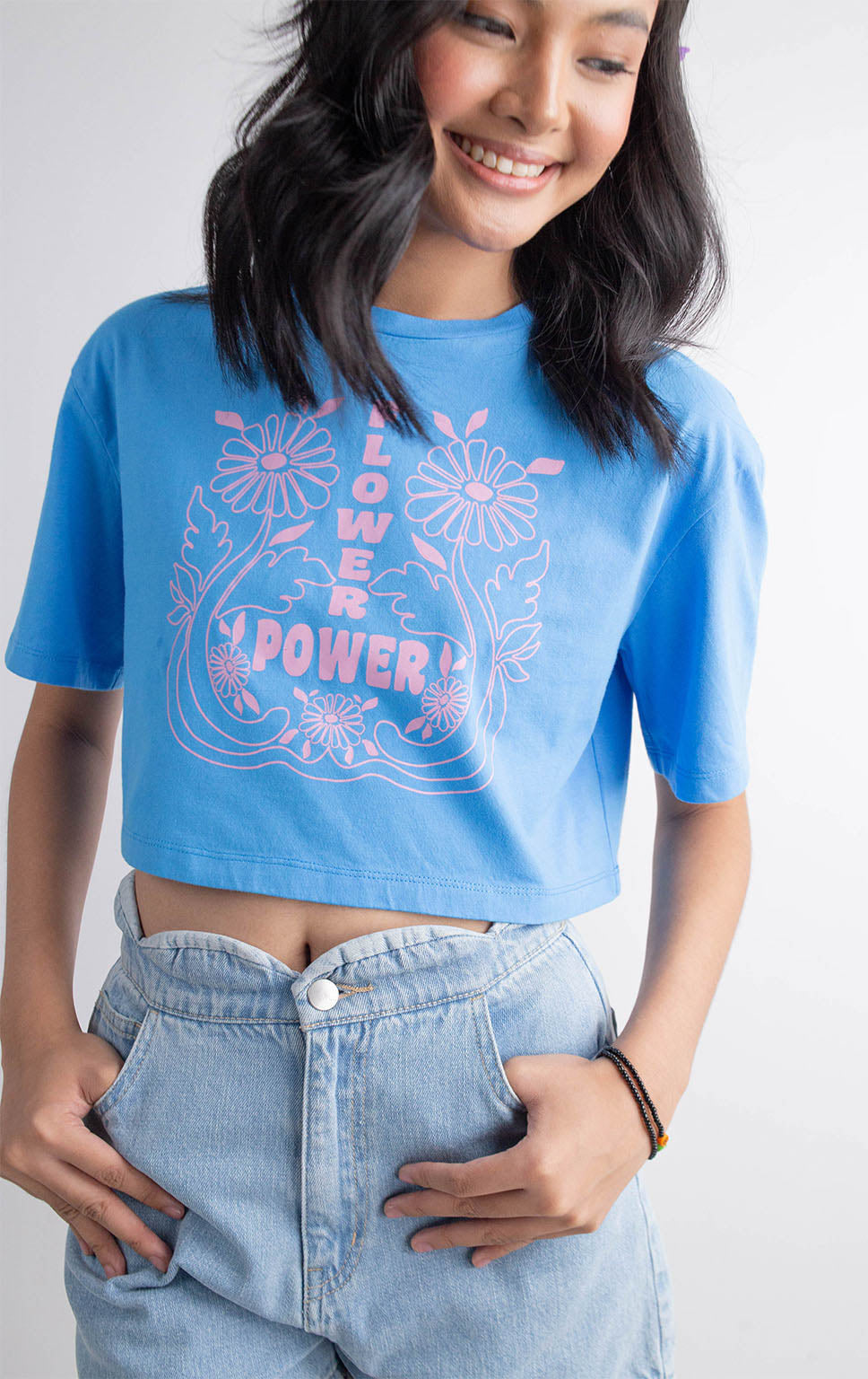FLOWER POWER CROPPED GRAPHIC TEE