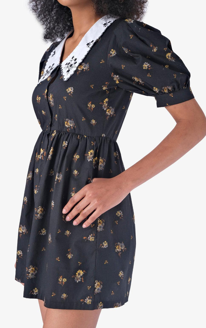 EMBROIDERED CONTRAST COLLAR FLORAL DRESS - Just G | Number 1 women's and teen fashion brand. Shop online at justg.com.ph | Cash on delivery ( COD ) and Prepaid transaction available.