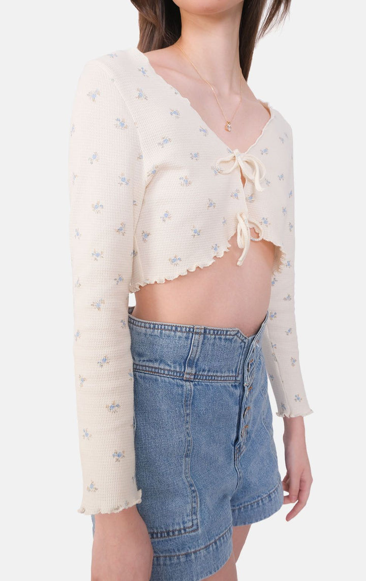 FLORAL CROPPED TOP WITH LETTUCE EDGE - Just G | Number 1 women's and teen fashion brand. Shop online at justg.com.ph | Cash on delivery ( COD ) and Prepaid transaction available.